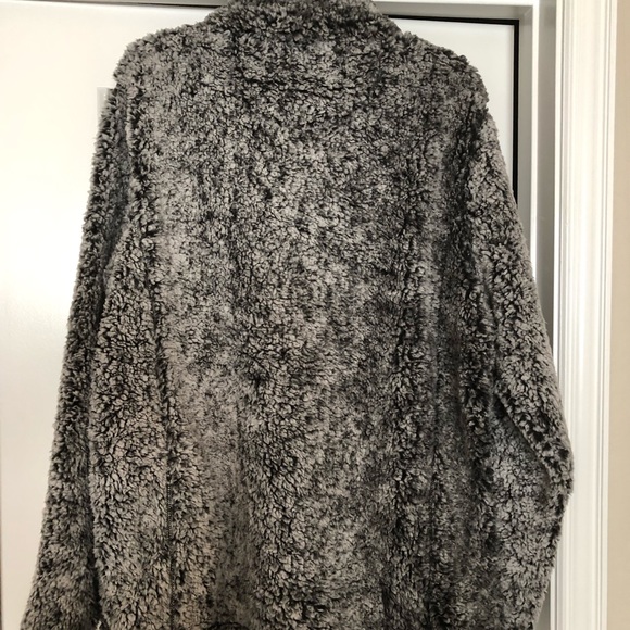 Fuzzy Fleece Jacket - Picture 5 of 5